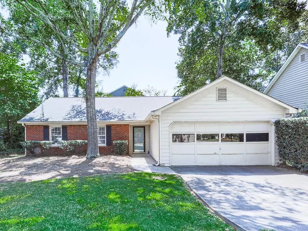 650 Radford Circle, Woodstock