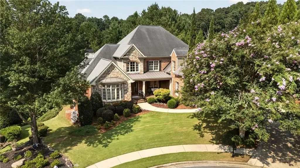 302 Moss Court, Woodstock
