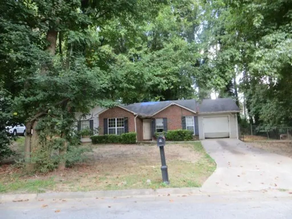 2033 Pine Cone Drive, Atlanta