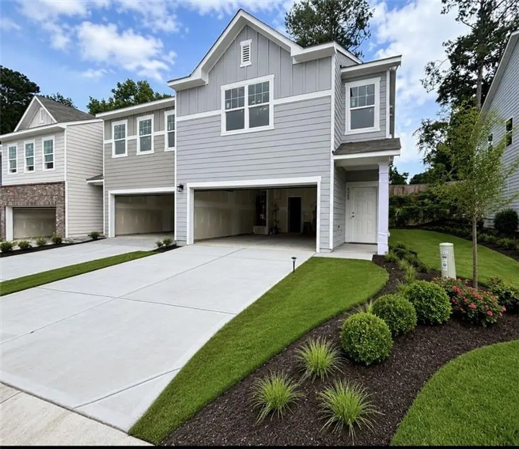 3029 Osier Circle, Douglasville