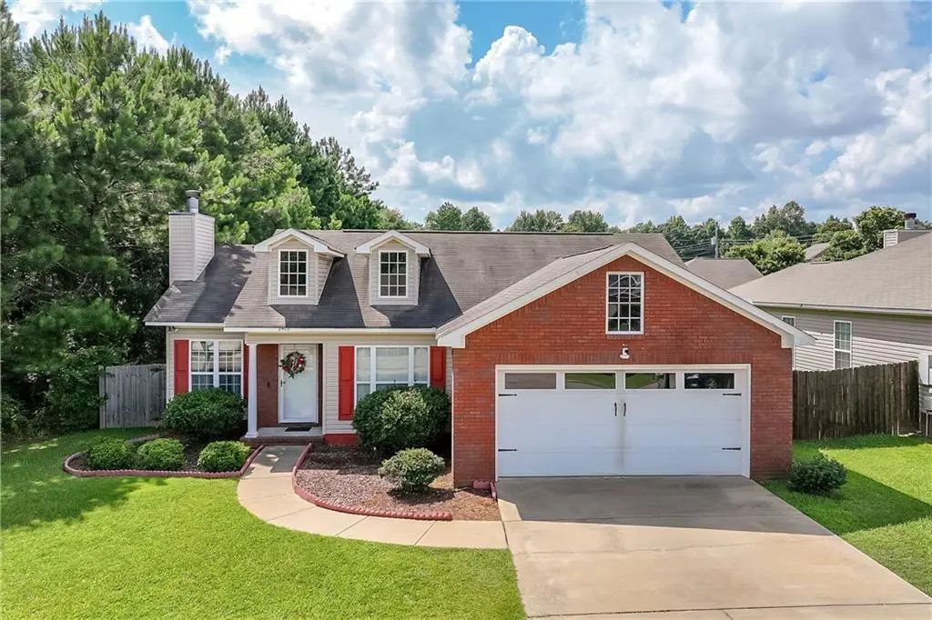 2902 Waterford Boulevard, Opelika
