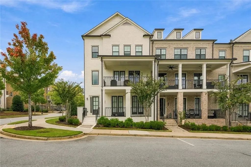112 Harlow Circle, Roswell