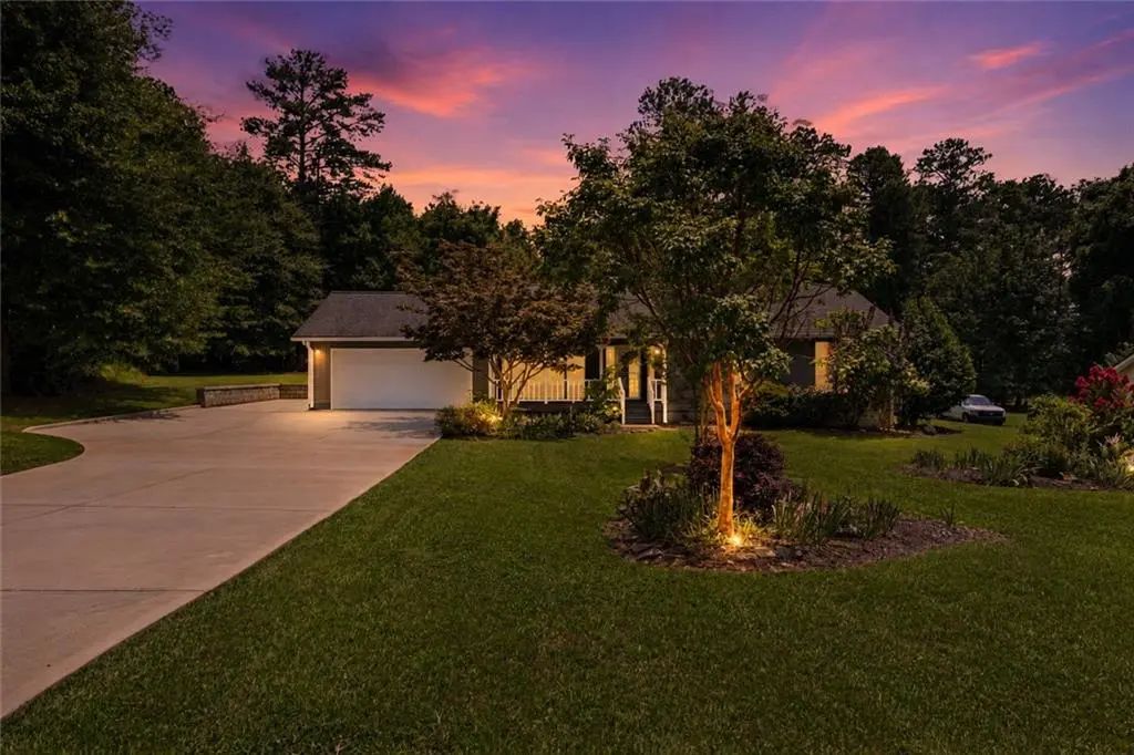 5671 Raintree Trace, Oakwood