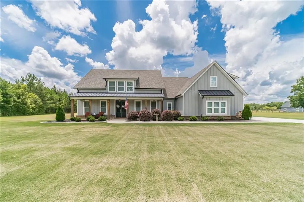 302 Savannah Drive, Mansfield