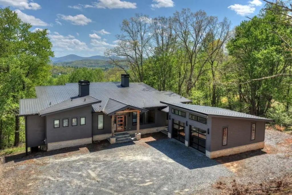 315 Blue Berry Ridge, Morganton