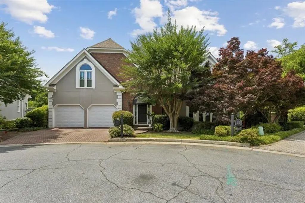 4223 Wieuca Overlook Ne, Atlanta