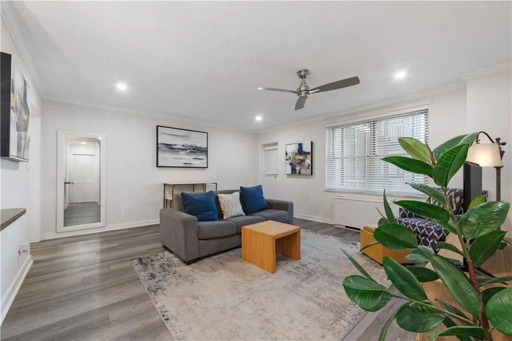 Unit 10h - 300 Peachtree Street Ne, Atlanta