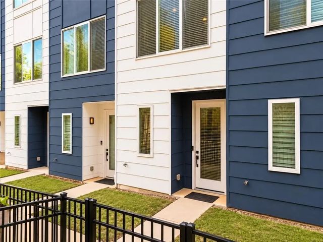 Unit 15 - 1598 Rock Dam Drive, Atlanta