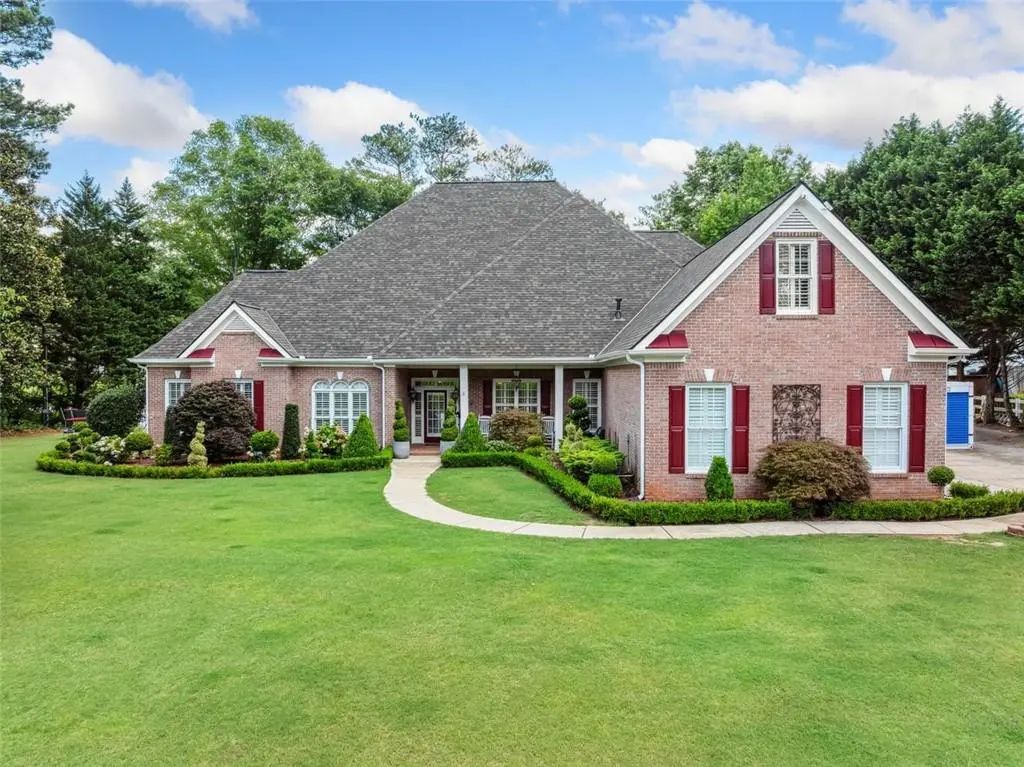84 Gloster Road Nw, Lawrenceville