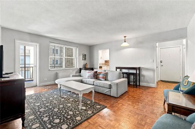 Unit 20o - 300 Peachtree Street Ne, Atlanta