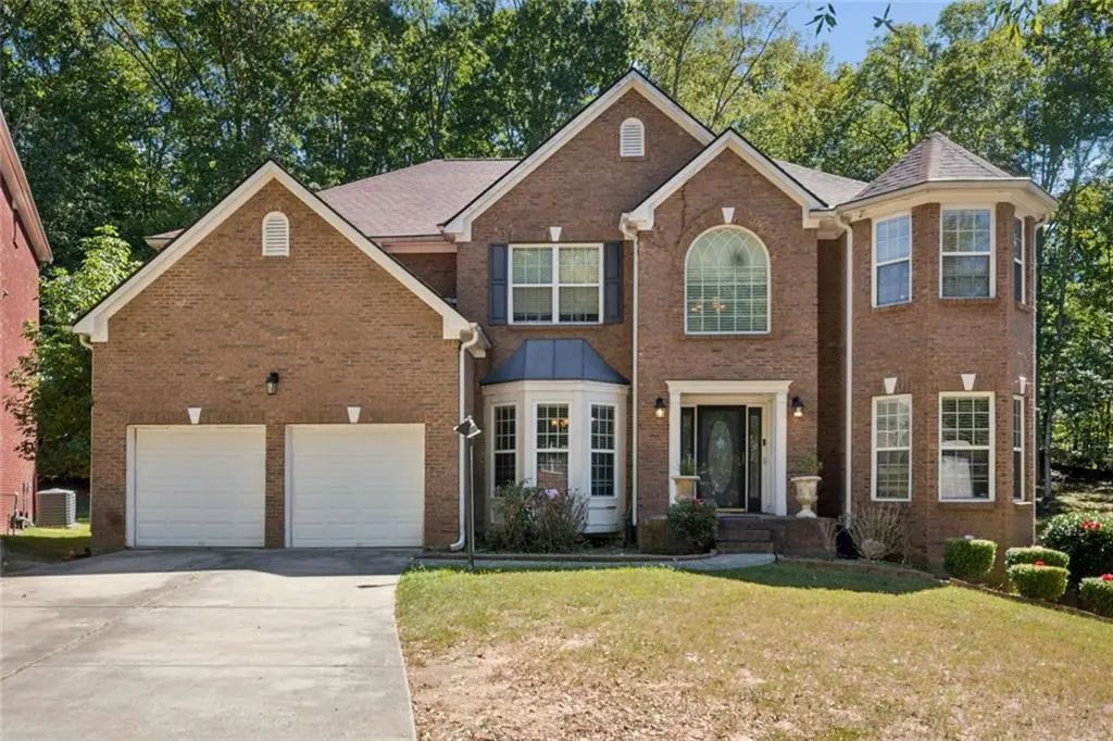 7627 Waterlace Drive, Fairburn