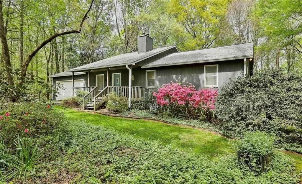 385 Vaughn Road, Newnan