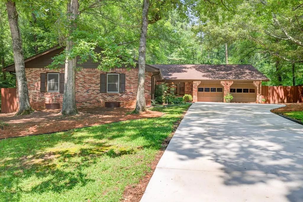 1249 Heritage Hills Circle, Snellville