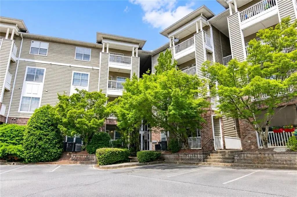 Unit 1011 - 2700 Pine Tree Road Ne, Atlanta