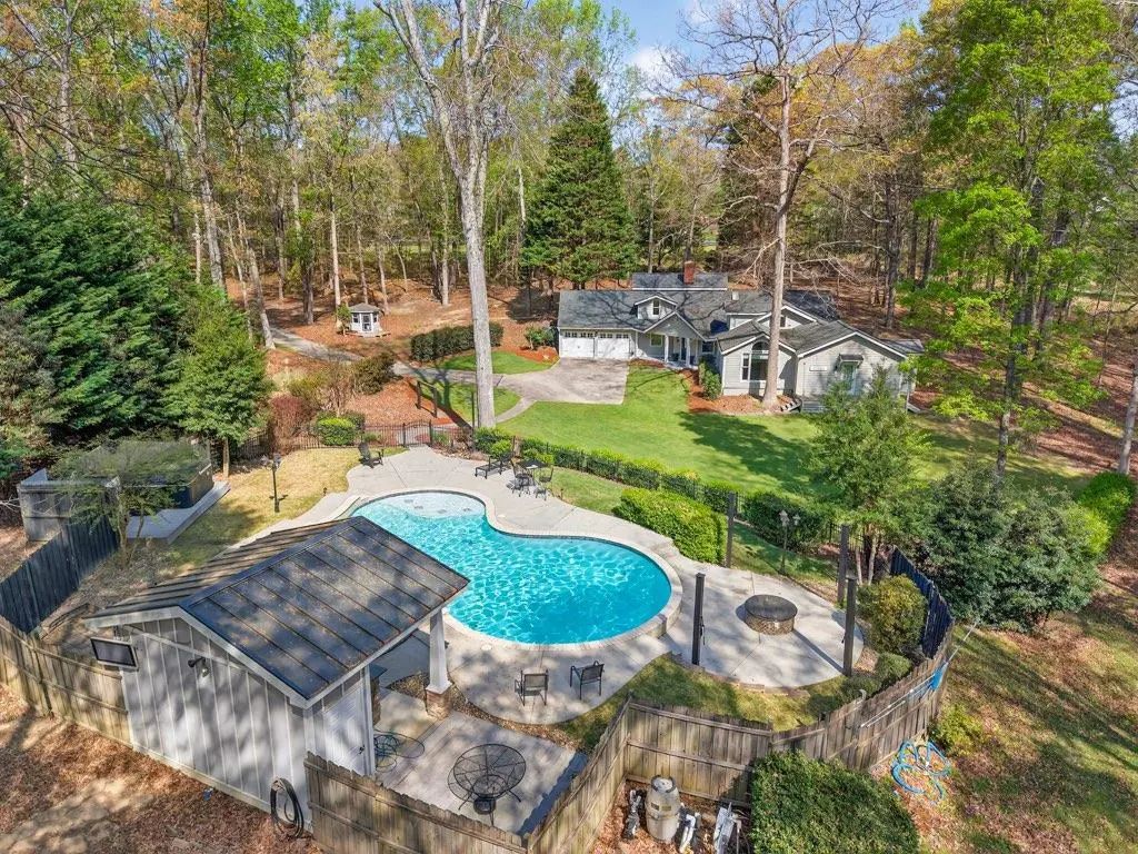 627 Rock Springs Road, Lawrenceville