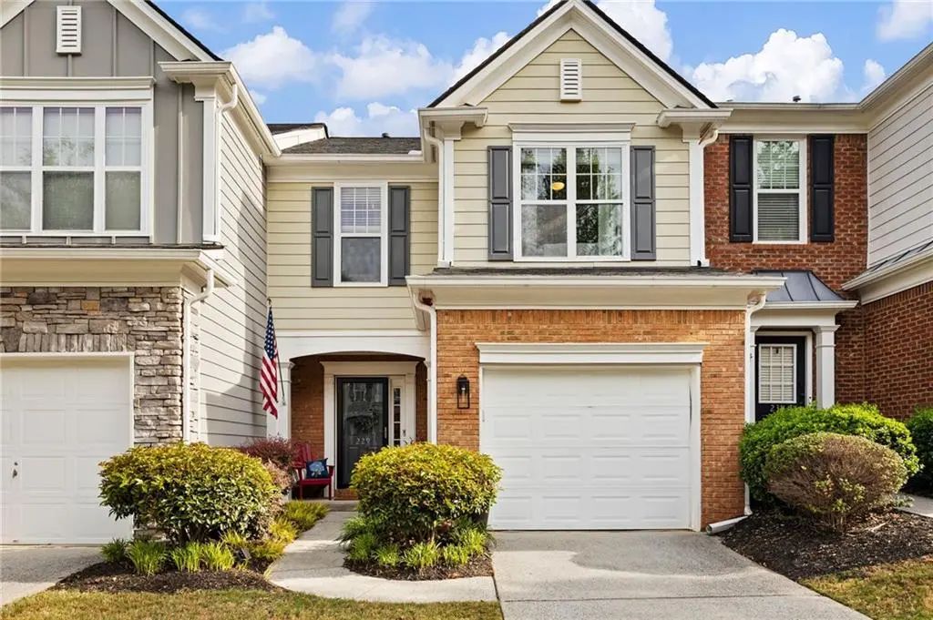 229 Kigian Trail, Woodstock