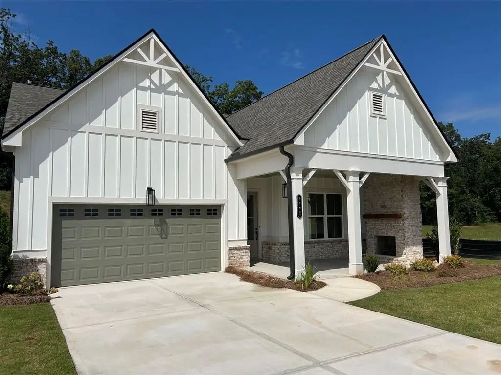 1553 Assembly Circle, Gainesville