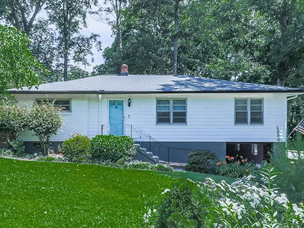 1043 Oakdale Drive Se, Smyrna