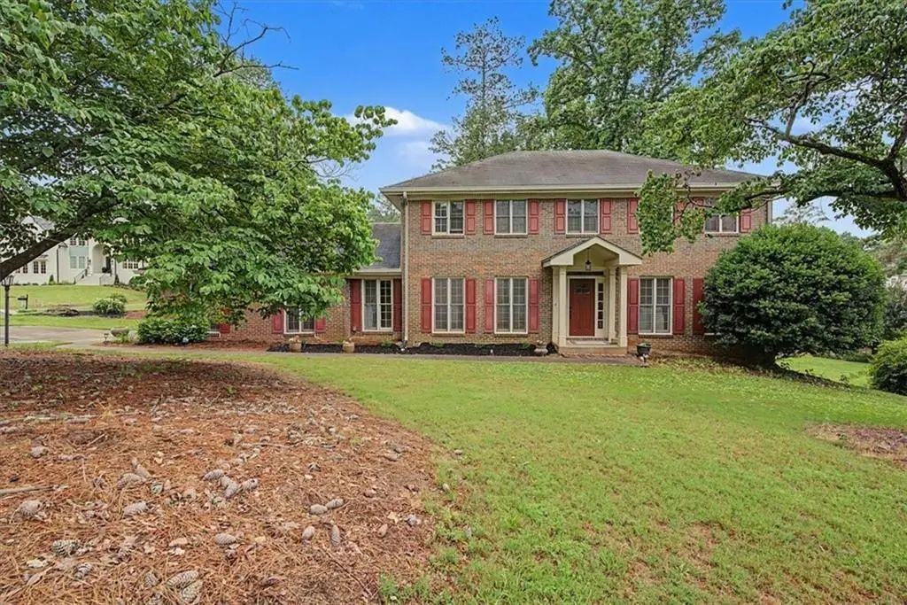 3730 Creekstone Way, Marietta