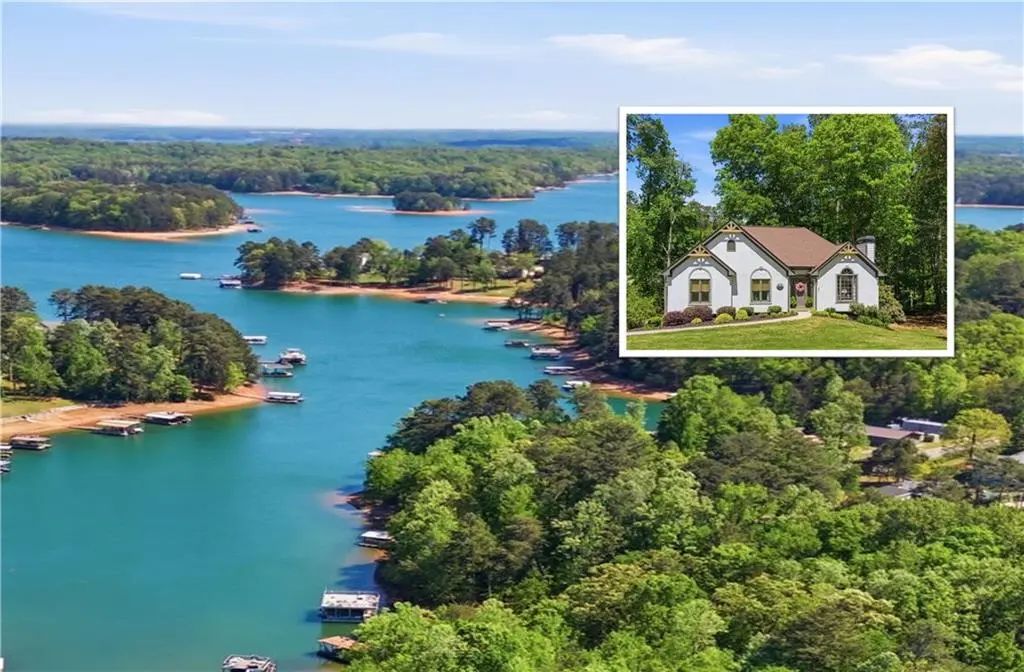 2815 Lake Court, Cumming