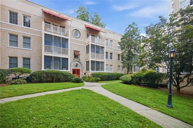 Unit B5 - 2222 Peachtree Road Nw, Atlanta