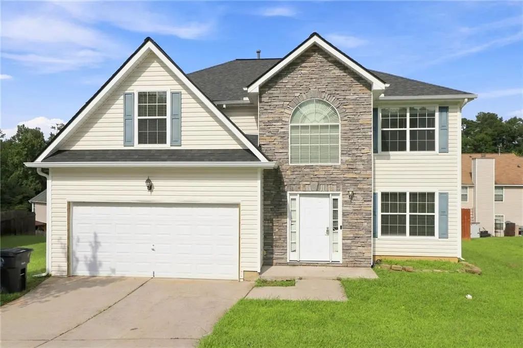 6959 Foxmoor Way, Douglasville