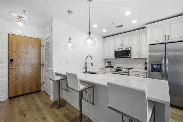 Unit 705 - 400 W Peachtree Street Nw, Atlanta