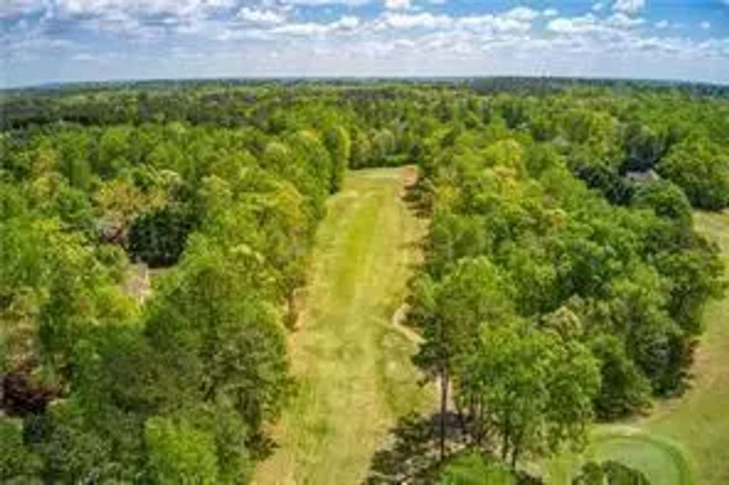 2060 Magnolia Lane, Milton