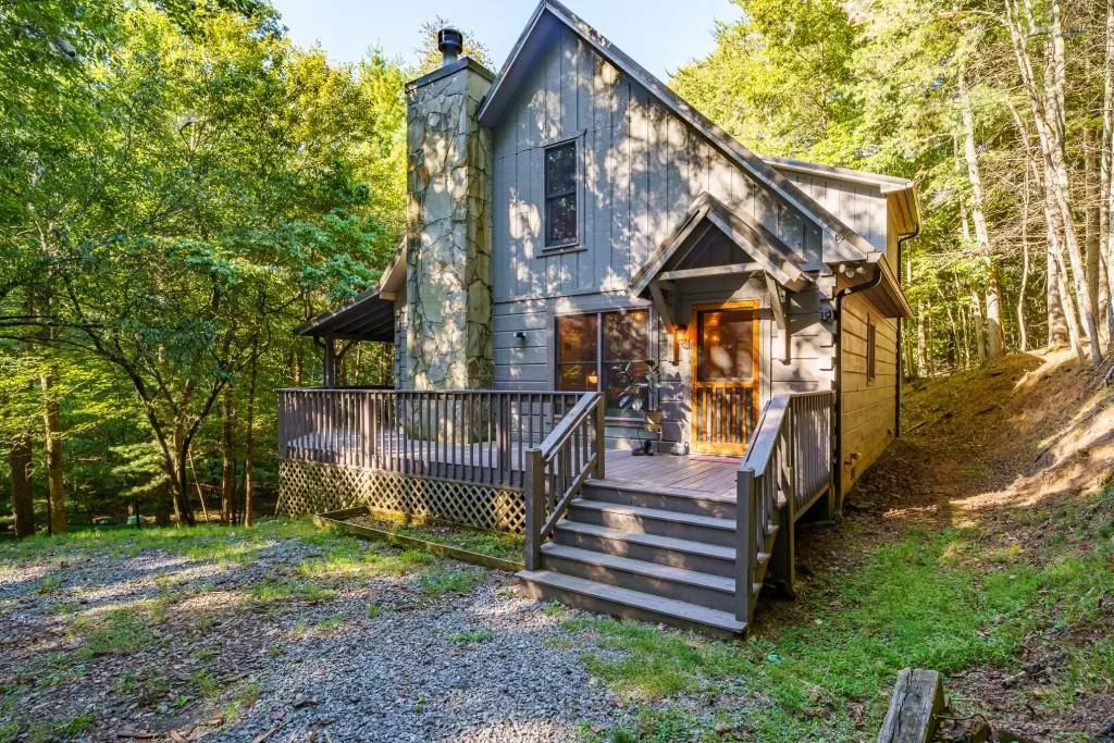19 Blackberry Falls Lane, Ellijay