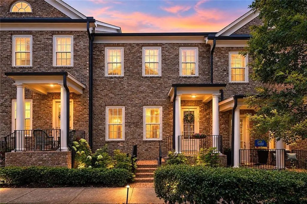 7012 Seneca Court, Roswell