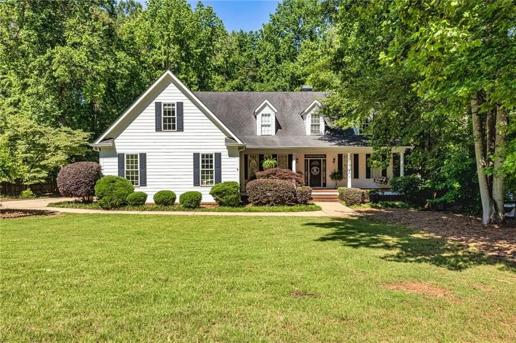 305 S Shore Drive, Newnan