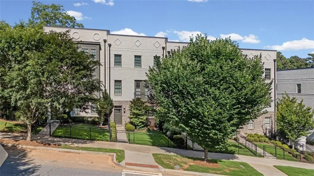 6097 Boylston Drive, Sandy Springs
