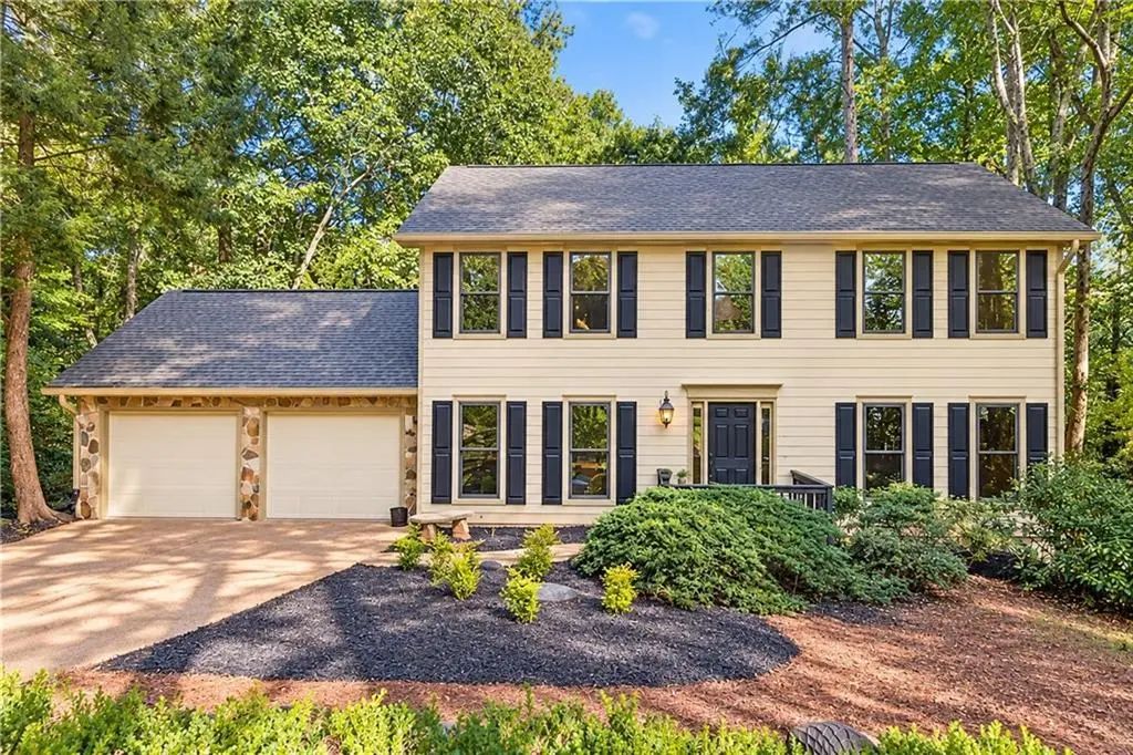 225 Tallow Box Drive, Roswell