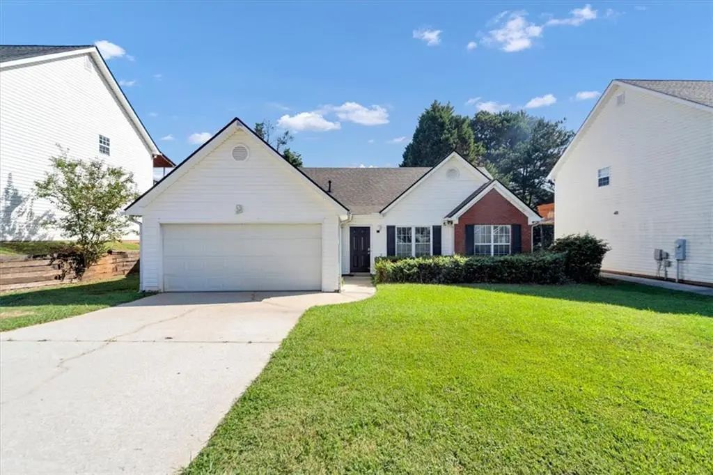 1129 Olde Hinge Way, Snellville