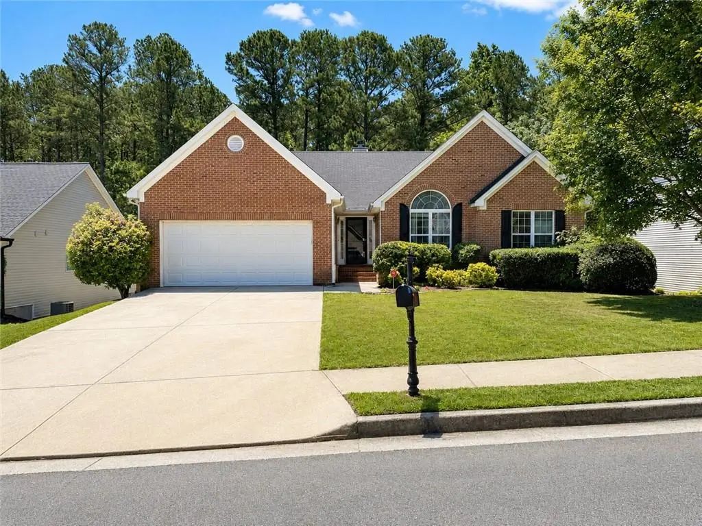 953 Creek Bottom Road, Loganville
