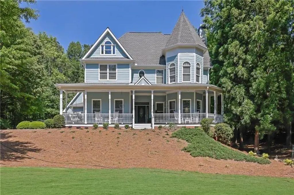 360 Coach House Lane, Milton