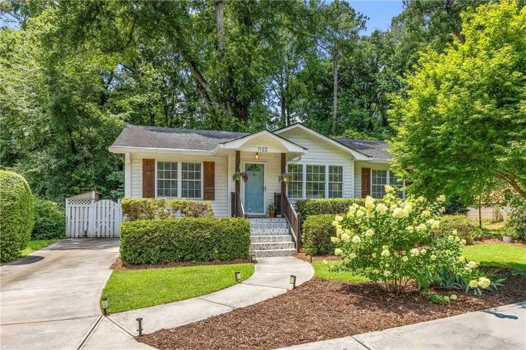 1122 Shepherds Lane Ne, Atlanta