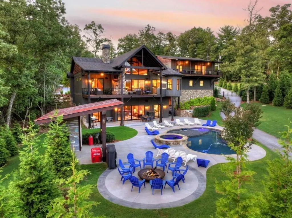 66 Rome Point, Blue Ridge