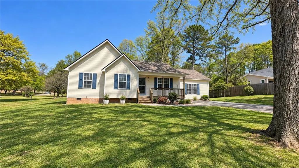 209 David Lake Road Nw, Calhoun