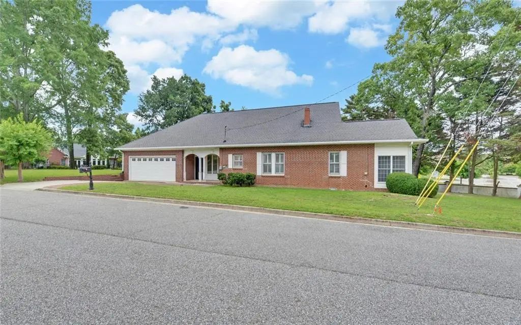 1261 Enota Avenue Ne, Gainesville