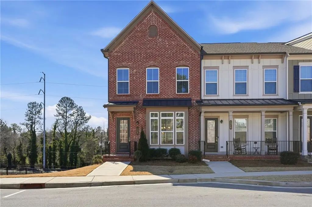 3317 Park Pointe Circle, Scottdale