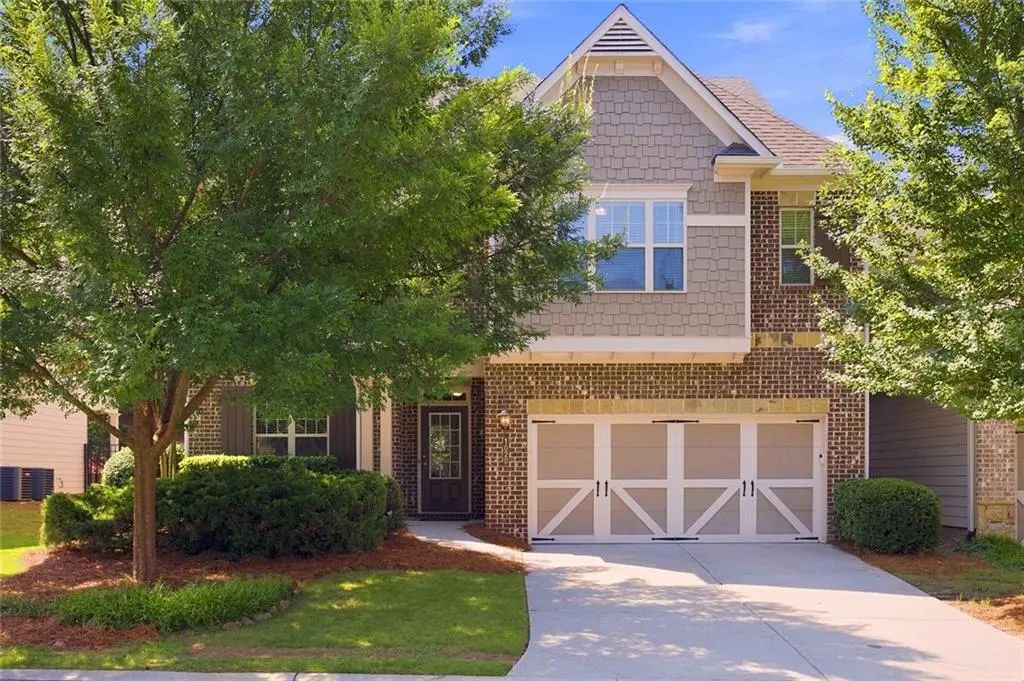 1020 Roswell Manor Circle, Roswell