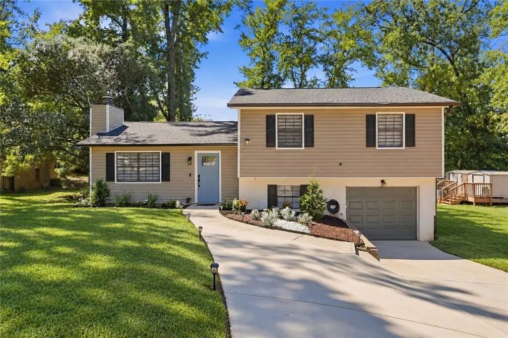 3316 Alcazar Drive Sw, Lilburn