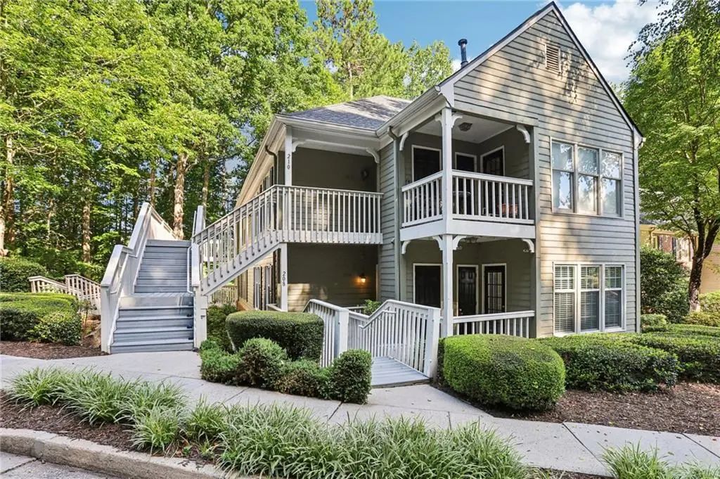 208 Bainbridge Drive, Sandy Springs