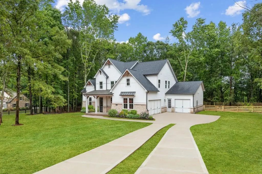2390 Glade Overlook, Cumming