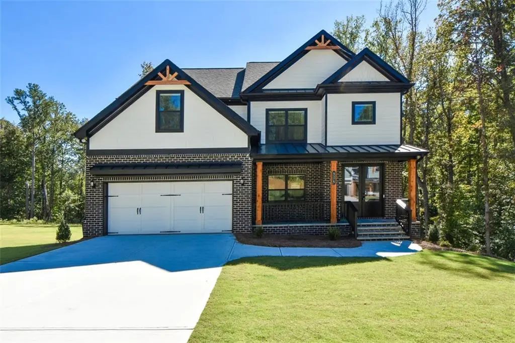 8275 Crooked Creek Drive, Cumming