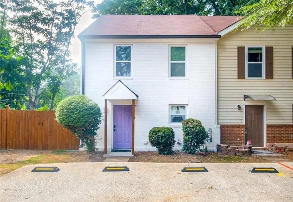 5005 Pat Mell Place Se, Smyrna