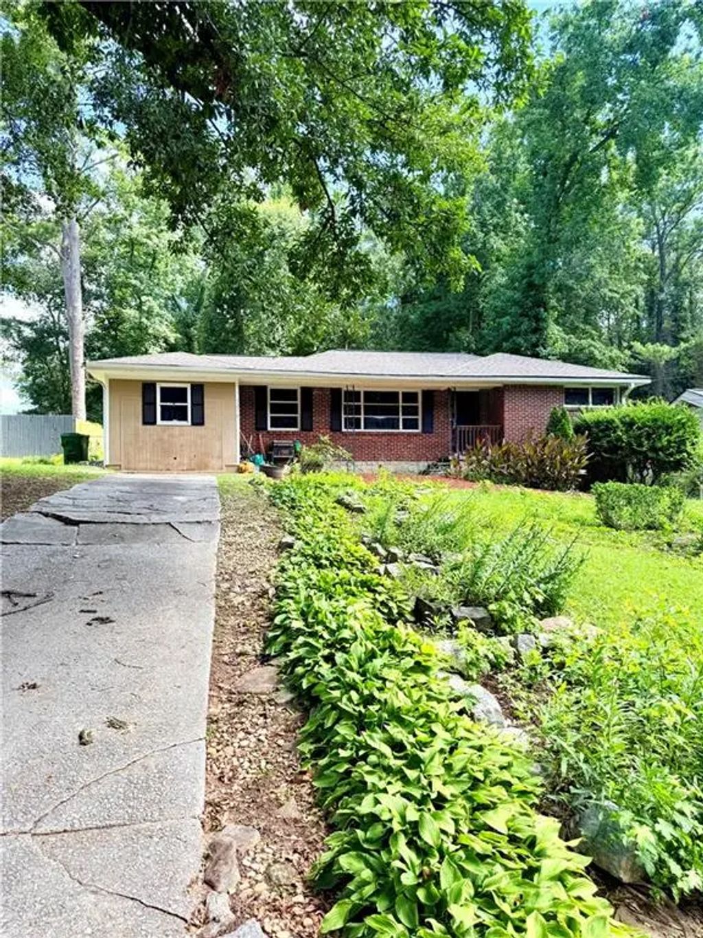 3270 Bobolink Drive, Decatur