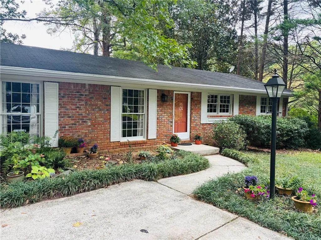 1552 Edinburgh Drive, Tucker