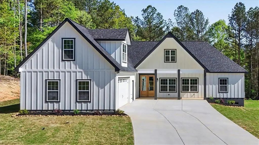 242 Mulberry Lane, Lindale